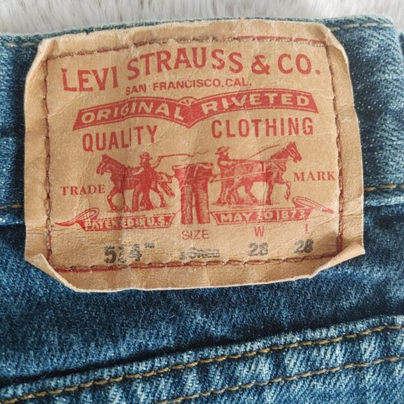 Levi's 514 Distressed Jean Shorts - Picture 3 of 6